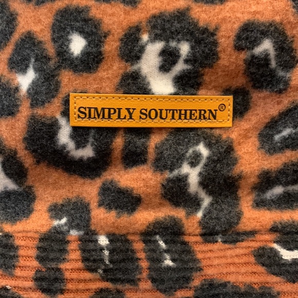 NWT Simply Southern Leopard Turtleneck Top One Size O/S - Picture 4 of 4